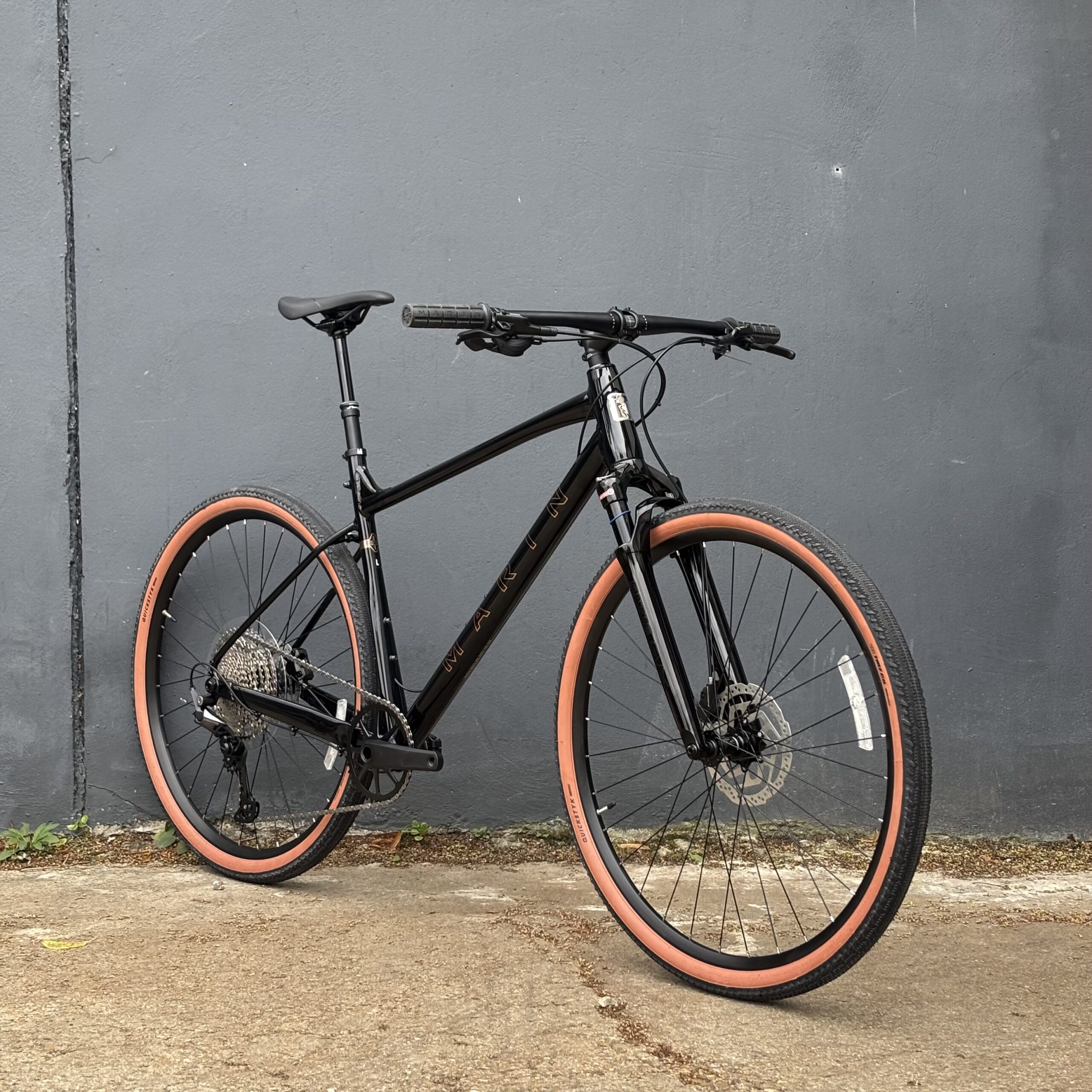 MARIN DSX FS 2026 700C – Black / Orange